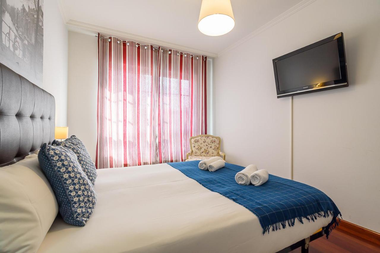 O Faro Apartments 리바데오 외부 사진